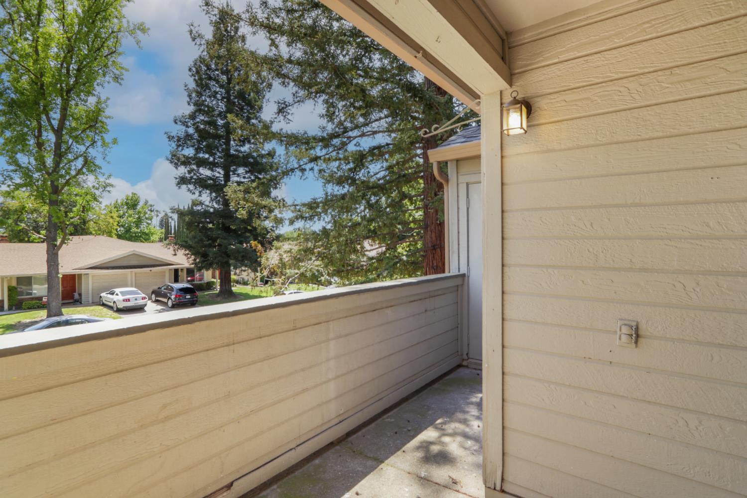 Photo #23: 225063516 Listing: Photo #23