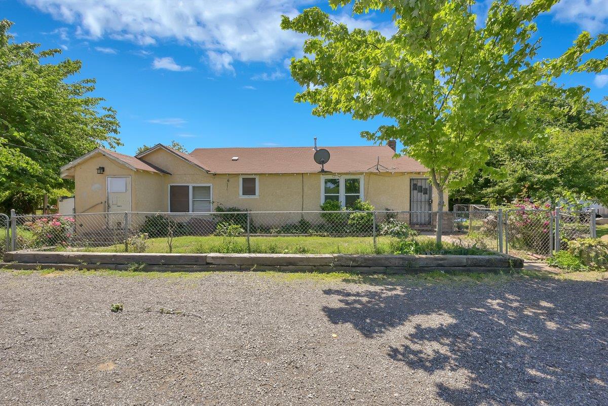 Detail Gallery Image 2 of 46 For 992 State Hwy 70, Oroville,  CA 95965 - 3 Beds | 1 Baths