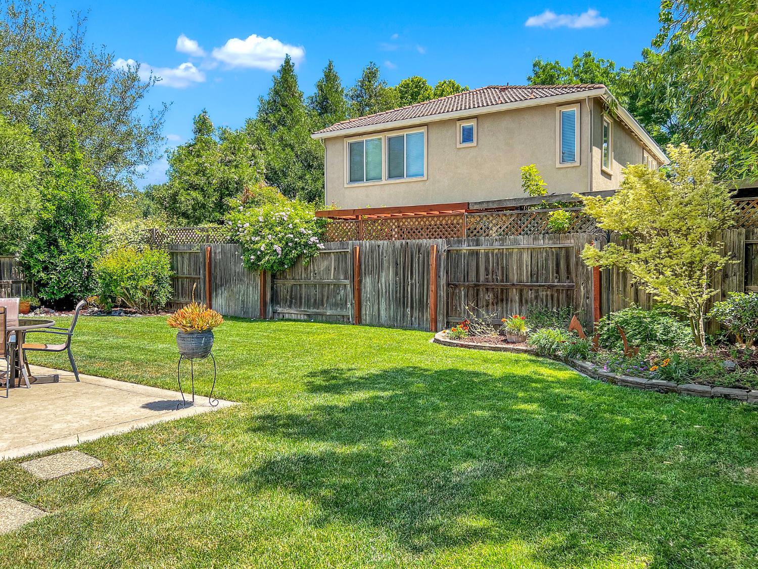 Detail Gallery Image 26 of 34 For 2459 Bear River Ct, West Sacramento,  CA 95691 - 4 Beds | 3 Baths