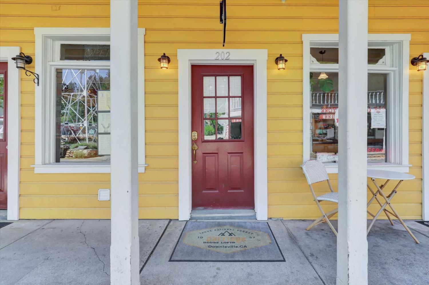 Detail Gallery Image 6 of 93 For 200 Main St, Downieville,  CA 95936 - 3 Beds | 4 Baths