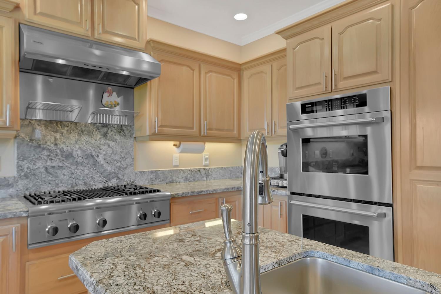 Detail Gallery Image 26 of 83 For 5753 Treosti Pl, Valley Springs,  CA 95252 - 5 Beds | 3/1 Baths