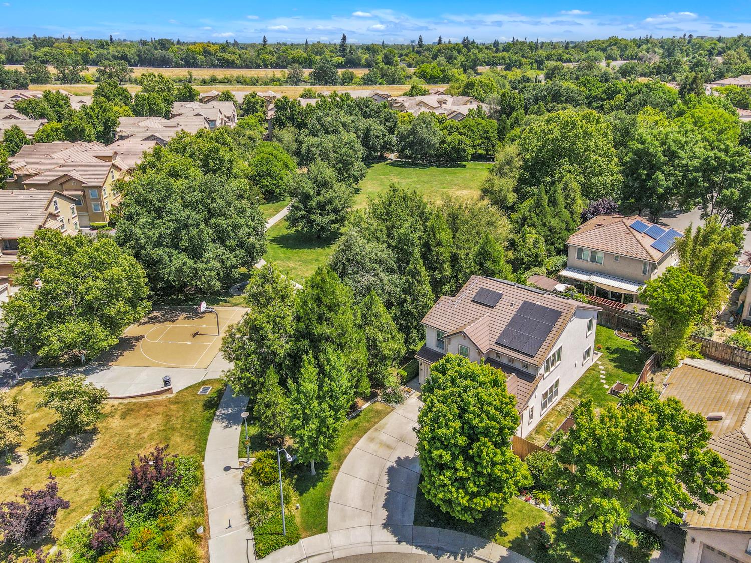 Detail Gallery Image 30 of 34 For 2459 Bear River Ct, West Sacramento,  CA 95691 - 4 Beds | 3 Baths