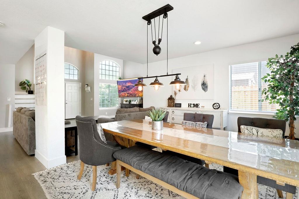 Detail Gallery Image 14 of 42 For 4044 Tawny Meadow Way, Antelope,  CA 95843 - 3 Beds | 2/1 Baths
