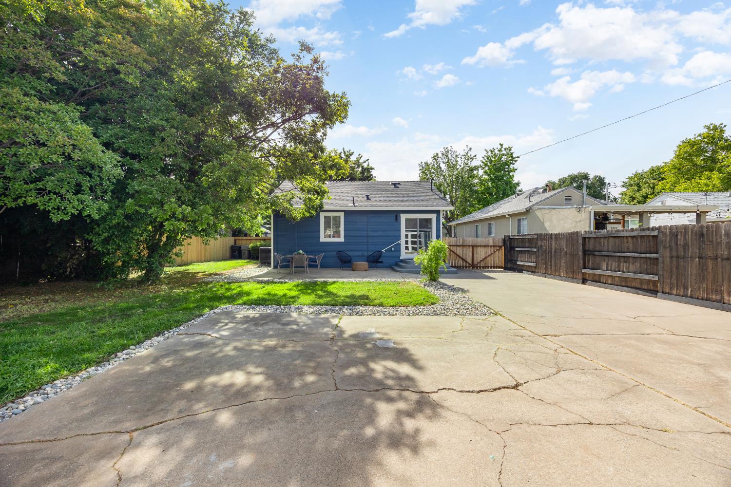 Detail Gallery Image 40 of 55 For 3517 Santa Cruz Way, Sacramento,  CA 95817 - 3 Beds | 3 Baths