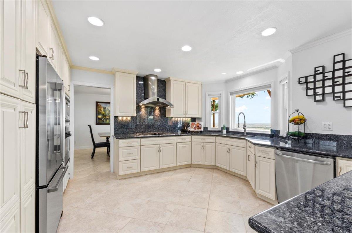 Powers Drive, El Dorado Hills, California image 8
