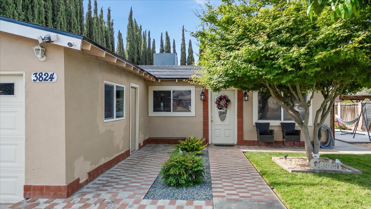 Detail Gallery Image 5 of 48 For 3824 Sierra St, Riverbank,  CA 95367 - 4 Beds | 2 Baths