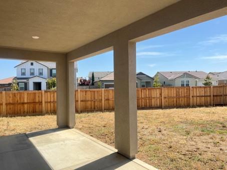 Detail Gallery Image 7 of 9 For 1514 Crowder Way, Plumas Lake,  CA 95961 - 4 Beds | 2 Baths