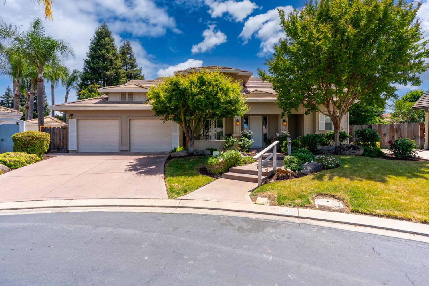 Detail Gallery Image 1 of 60 For 3384 Locksley Ct, Merced,  CA 95340 - 3 Beds | 2/1 Baths