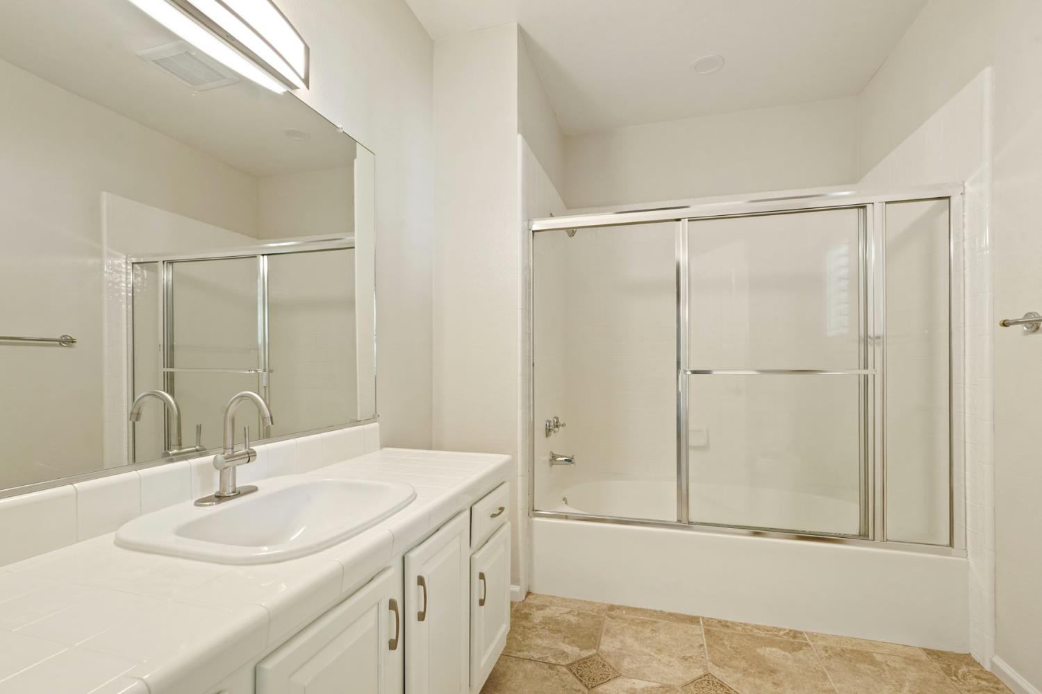 Detail Gallery Image 32 of 95 For 7149 E Eight Mile Rd, Stockton,  CA 95212 - 5 Beds | 5/1 Baths