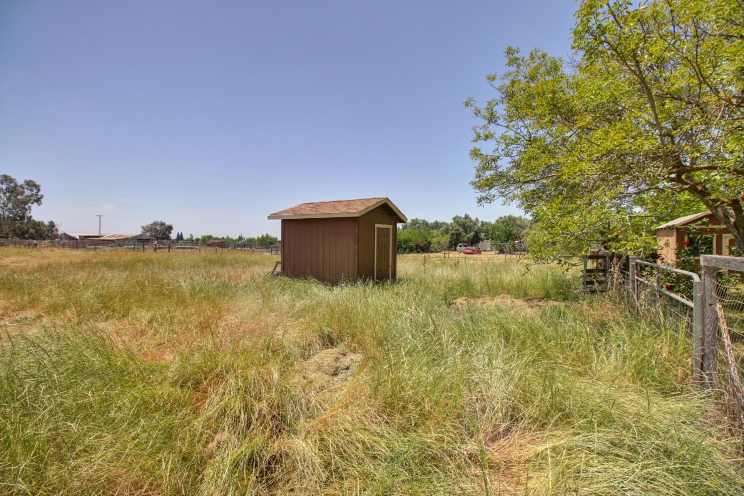 Detail Gallery Image 50 of 82 For 10376 Spiva Rd, Sacramento,  CA 95829 - 4 Beds | 2 Baths