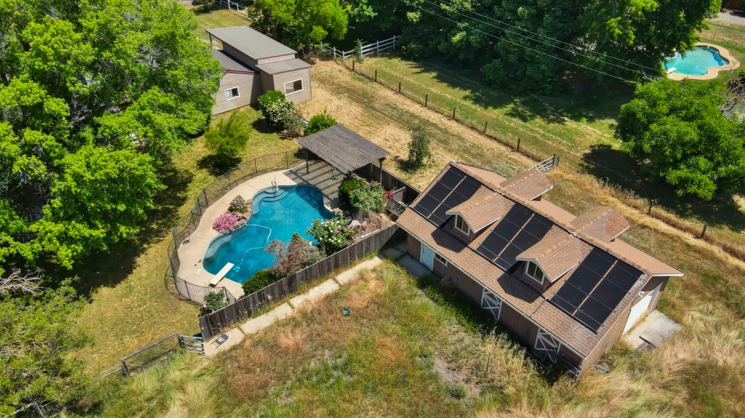 Detail Gallery Image 76 of 82 For 10376 Spiva Rd, Sacramento,  CA 95829 - 4 Beds | 2 Baths