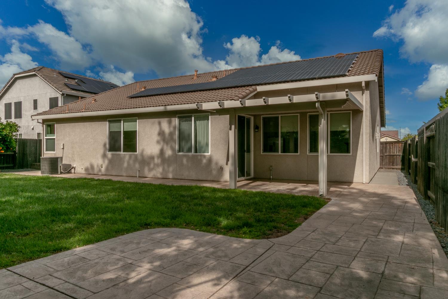 Tulio Street, Yuba City, California image 33