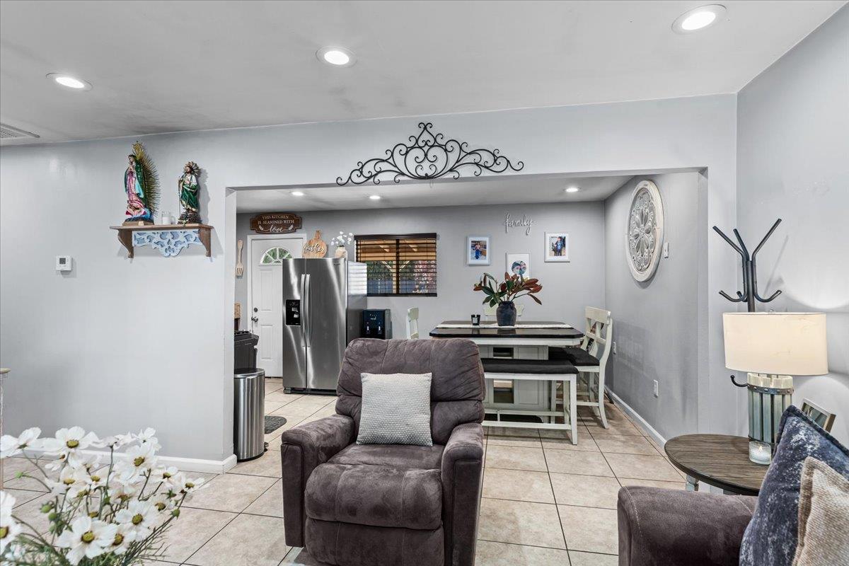 Detail Gallery Image 12 of 48 For 3824 Sierra St, Riverbank,  CA 95367 - 4 Beds | 2 Baths