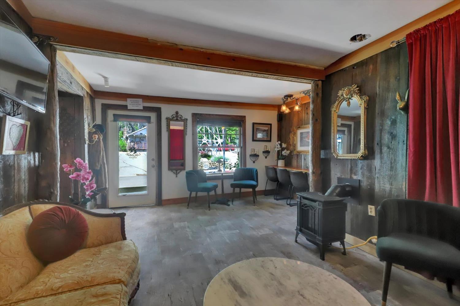 Detail Gallery Image 78 of 93 For 200 Main St, Downieville,  CA 95936 - 3 Beds | 4 Baths
