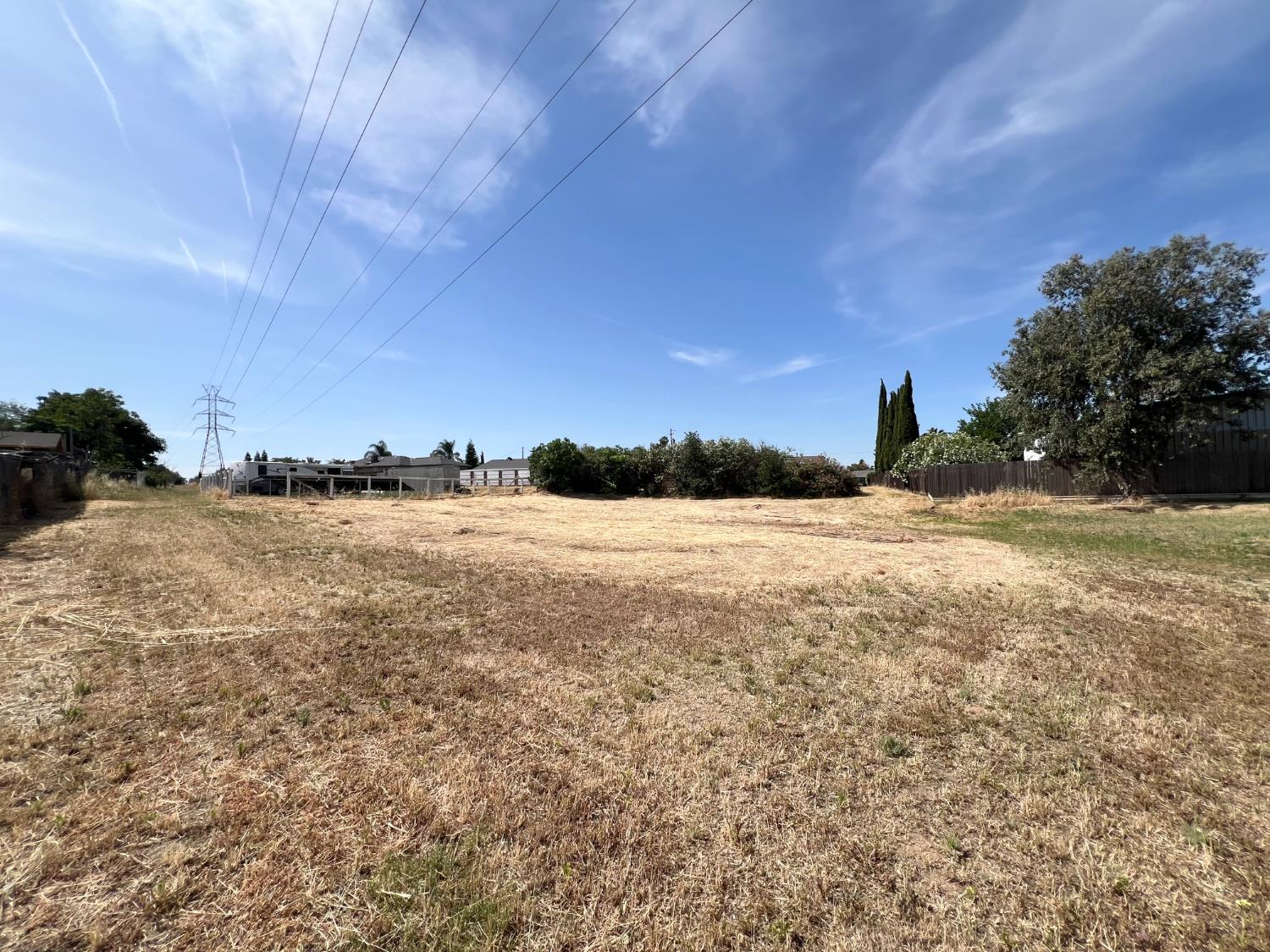 Detail Gallery Image 35 of 44 For 25553 El Vado Dr, Madera,  CA 93638 - 3 Beds | 1/1 Baths