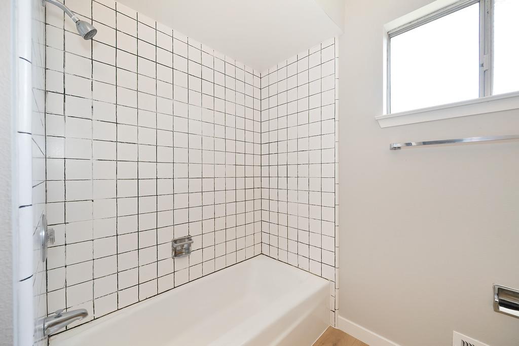 Detail Gallery Image 15 of 42 For 2 Springbrook Cir, Sacramento,  CA 95831 - – Beds | – Baths