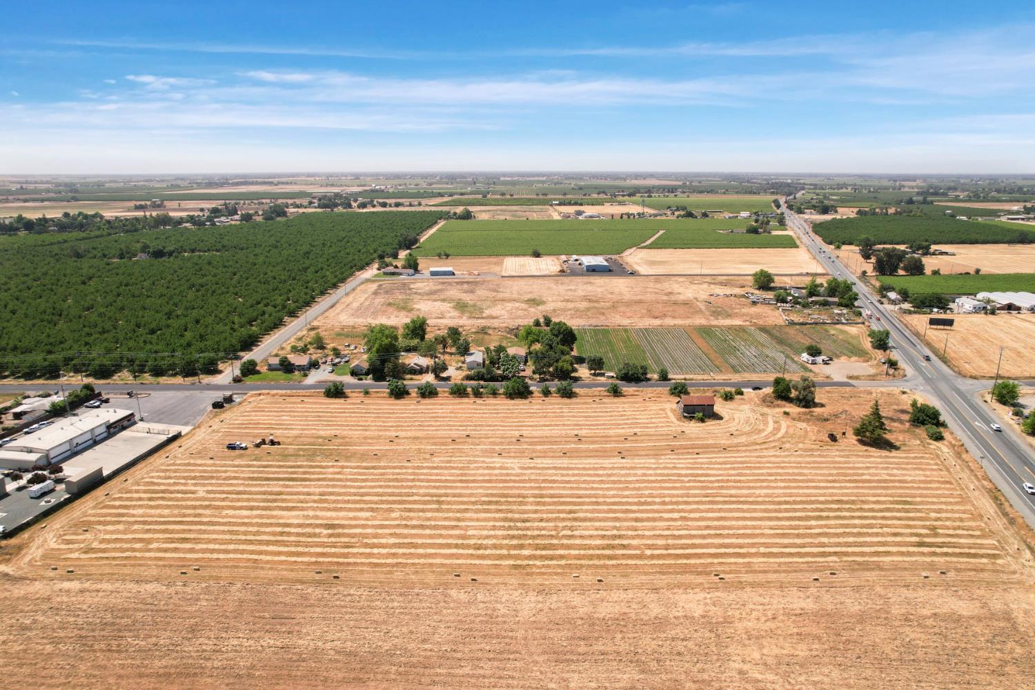 Detail Gallery Image 11 of 26 For 18020 N Highway 88, Lockeford,  CA 95237 - – Beds | – Baths