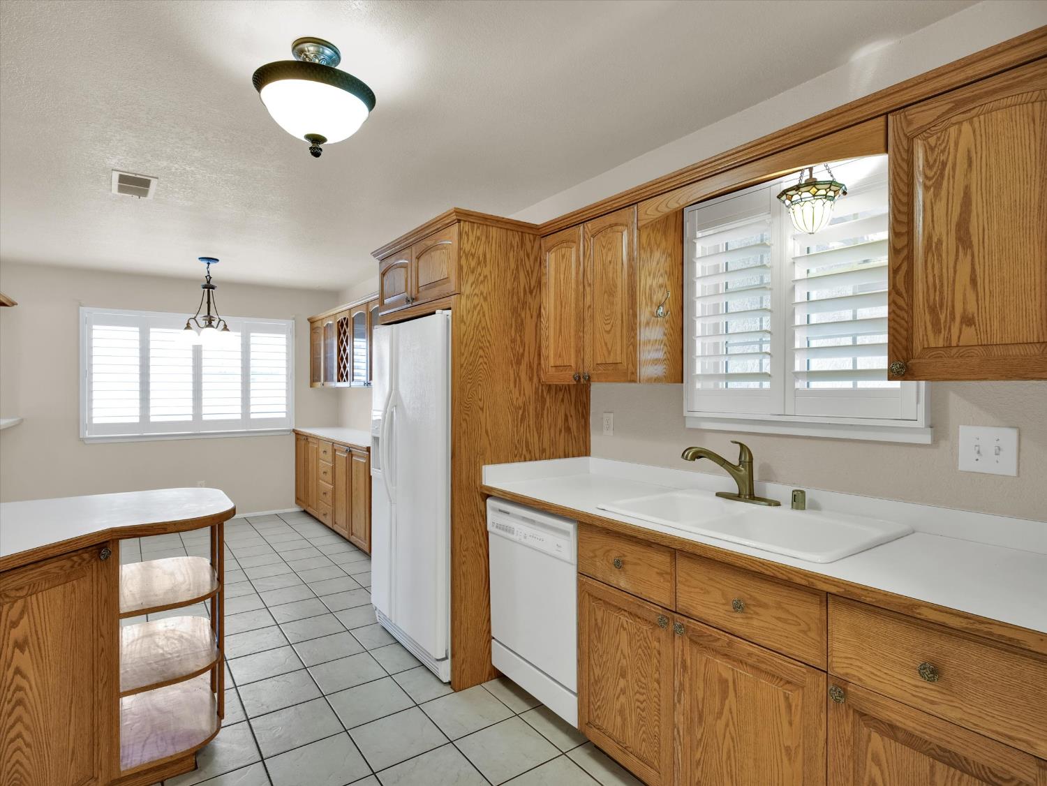 Detail Gallery Image 7 of 36 For 1270 E a St, Oakdale,  CA 95361 - 3 Beds | 2 Baths