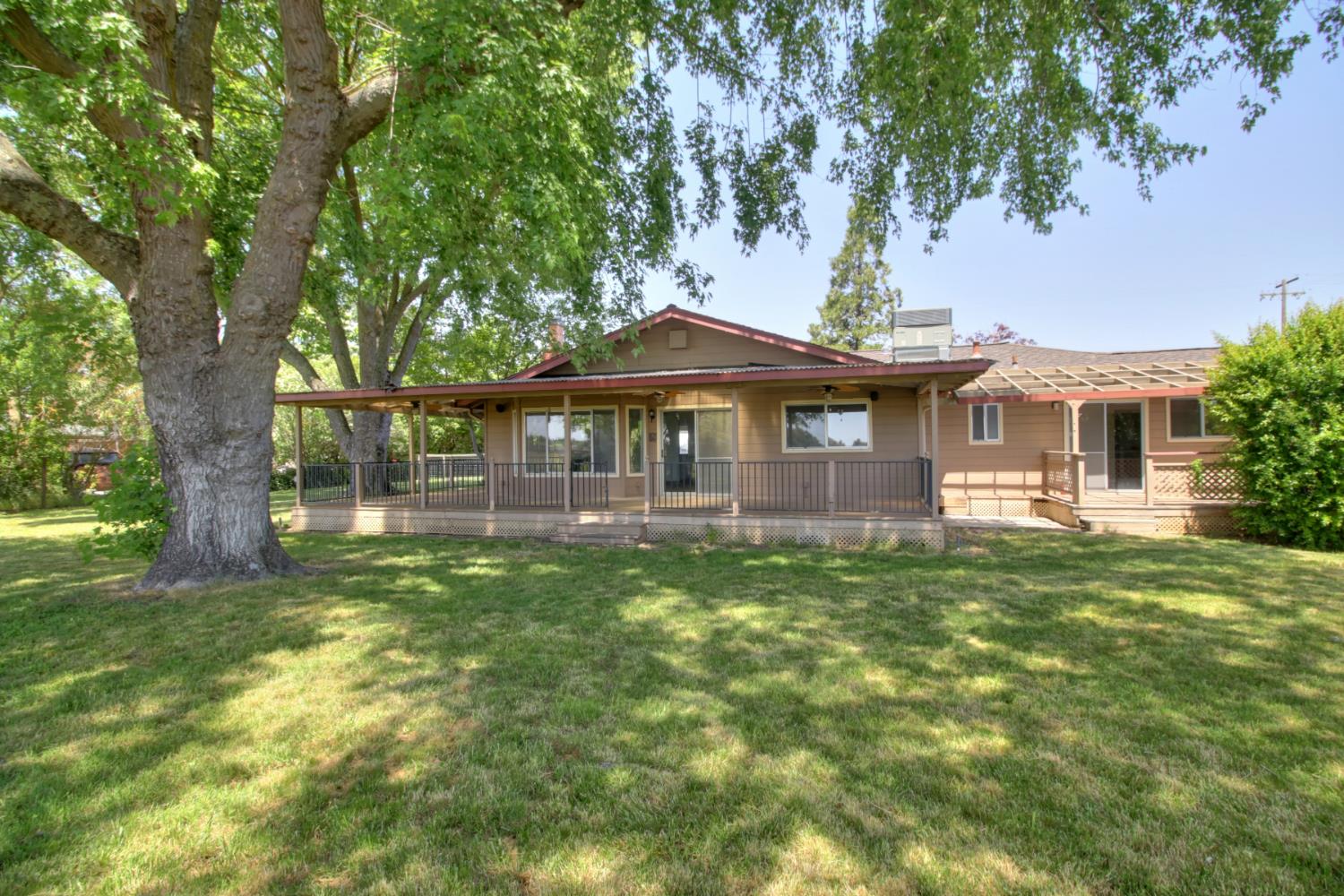 Detail Gallery Image 59 of 82 For 10376 Spiva Rd, Sacramento,  CA 95829 - 4 Beds | 2 Baths