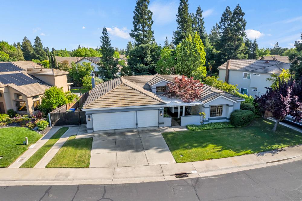 Ashwell Way, Elk Grove, California image 2