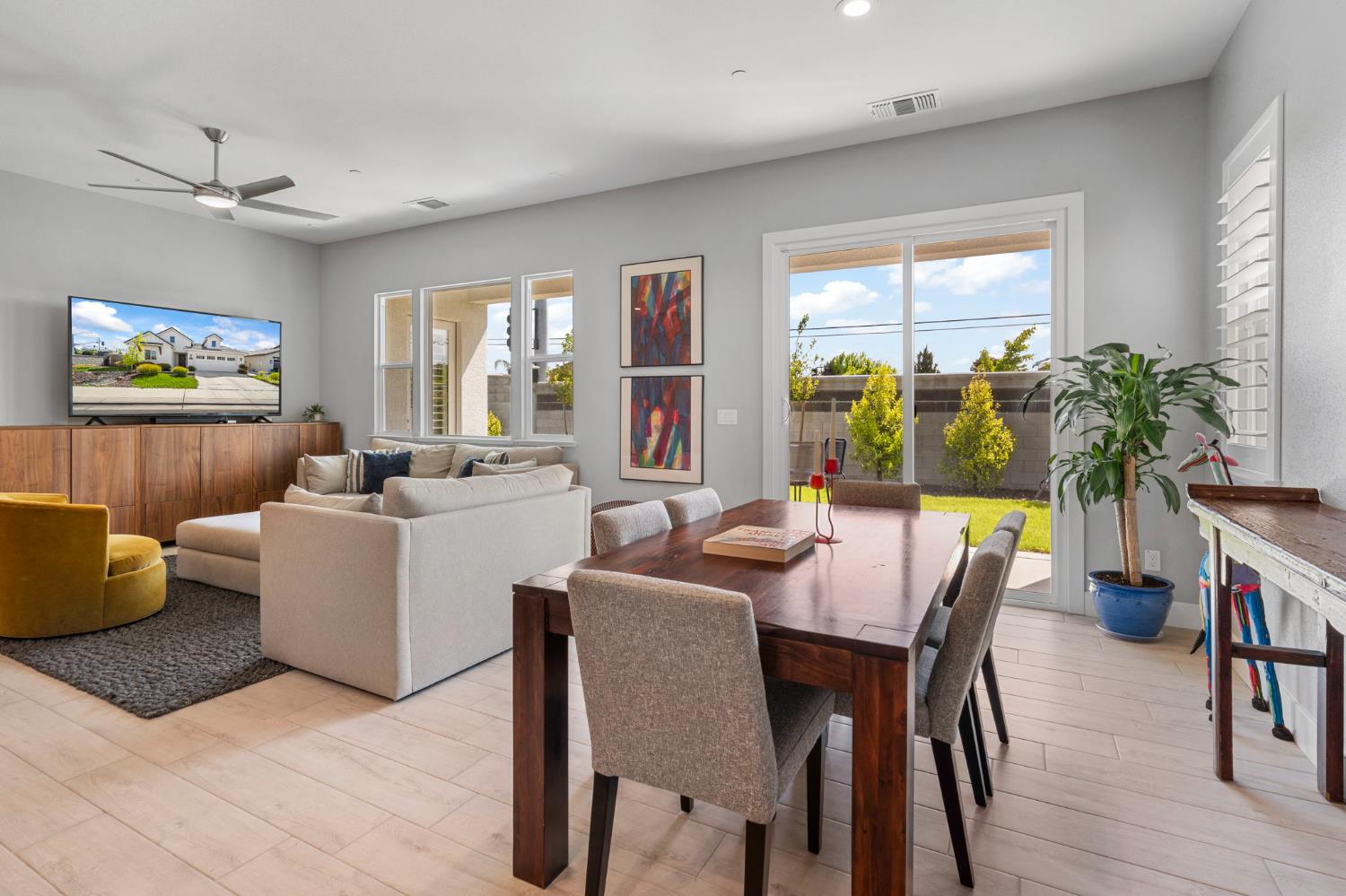 Detail Gallery Image 22 of 38 For 2406 Tribeca Ave, Manteca,  CA 95337 - 3 Beds | 2 Baths
