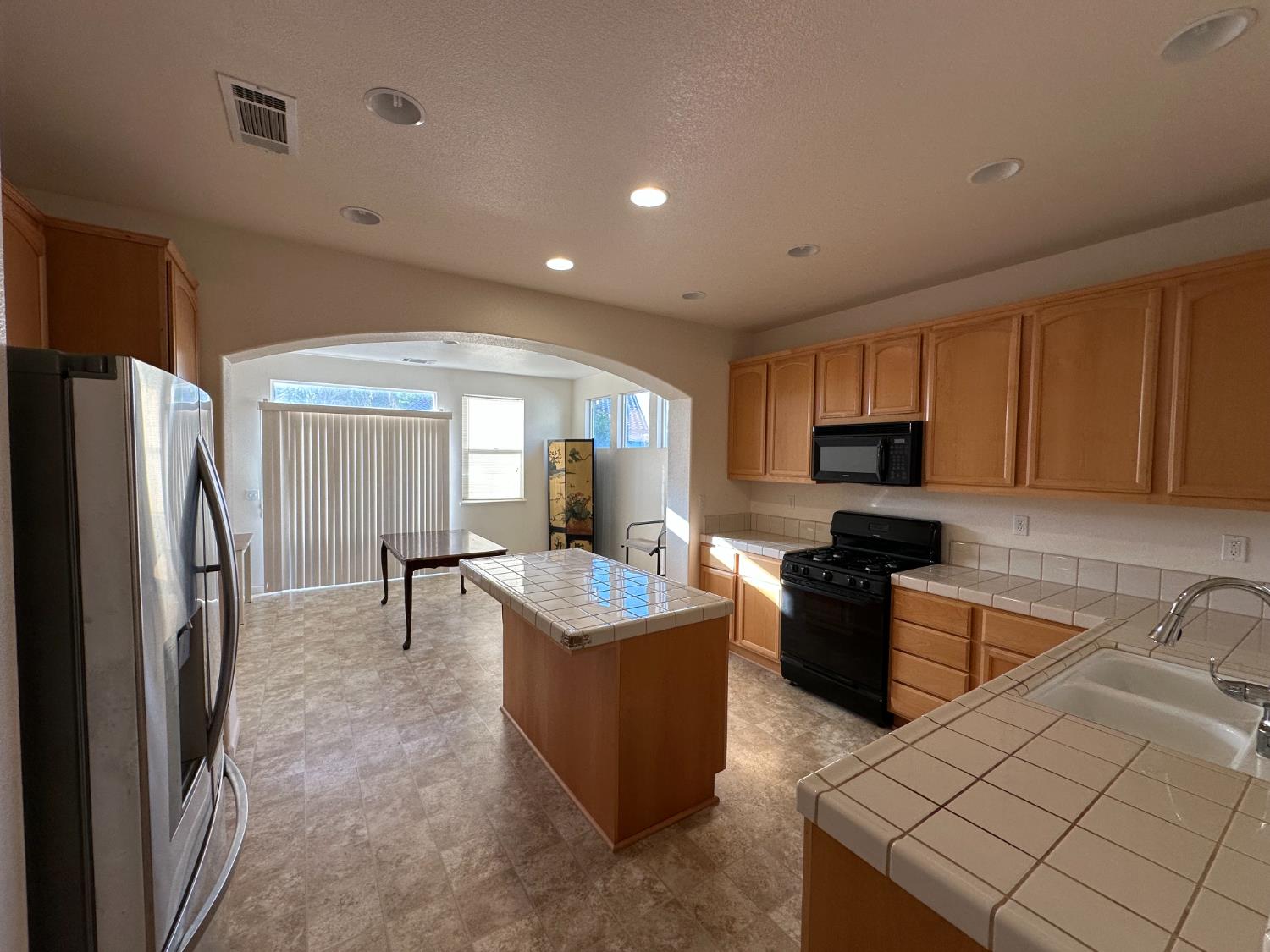 Maidencane Way, Los Banos, California image 6