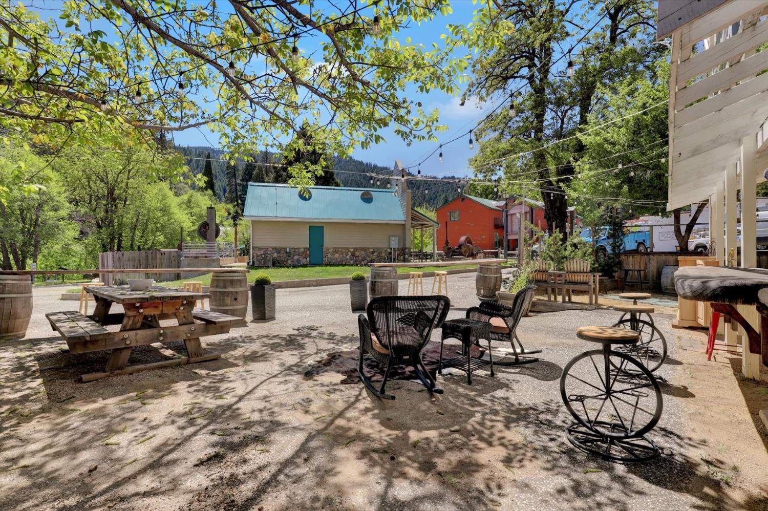 Detail Gallery Image 18 of 93 For 200 Main St, Downieville,  CA 95936 - 3 Beds | 4 Baths