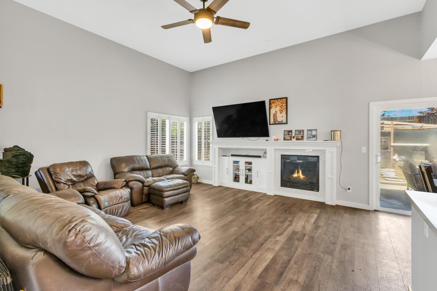 Detail Gallery Image 13 of 64 For 353 Eagle Dr, Ione,  CA 95640 - 5 Beds | 3 Baths