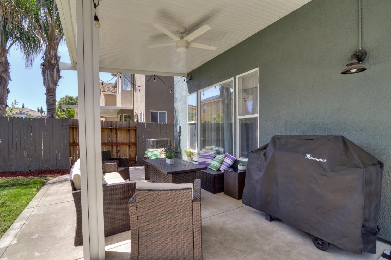 Detail Gallery Image 46 of 47 For 2207 Catherwood Way, Sacramento,  CA 95835 - 4 Beds | 3 Baths