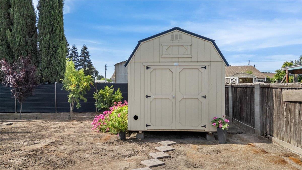 Detail Gallery Image 43 of 48 For 3824 Sierra St, Riverbank,  CA 95367 - 4 Beds | 2 Baths