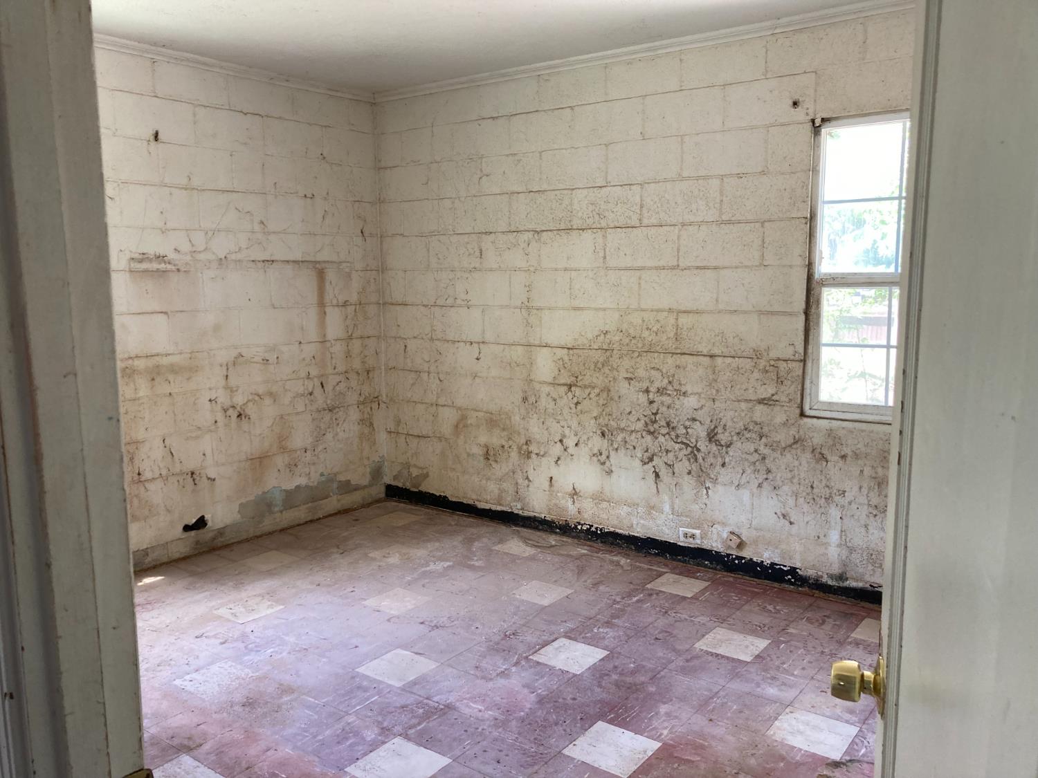 Detail Gallery Image 10 of 26 For 212 High St, Modesto,  CA 95354 - 3 Beds | 1 Baths