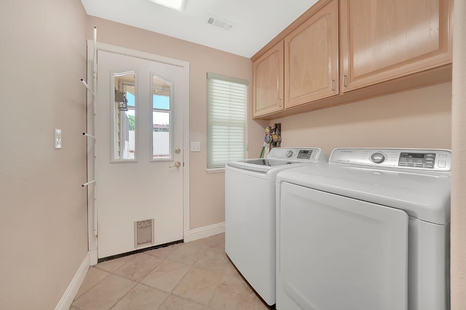 Detail Gallery Image 44 of 83 For 5753 Treosti Pl, Valley Springs,  CA 95252 - 5 Beds | 3/1 Baths