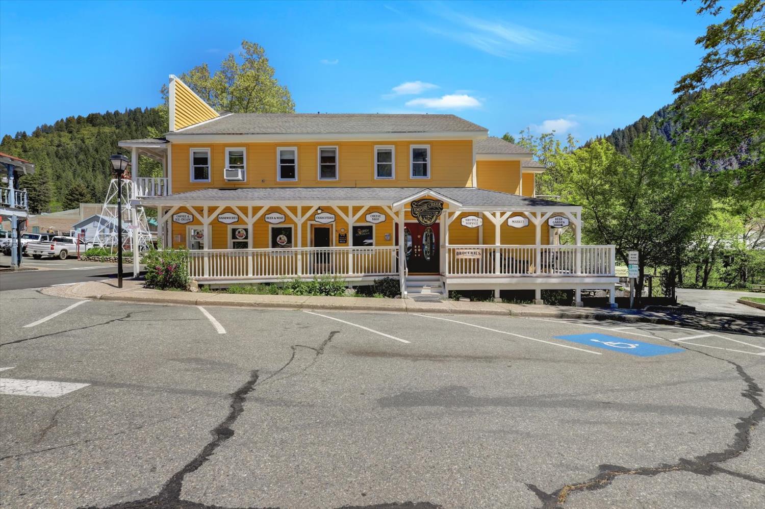 Detail Gallery Image 10 of 93 For 200 Main St, Downieville,  CA 95936 - 3 Beds | 4 Baths
