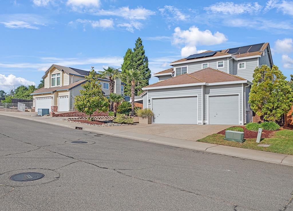Detail Gallery Image 3 of 72 For 2709 Peridot Dr, Rescue,  CA 95672 - 4 Beds | 3 Baths