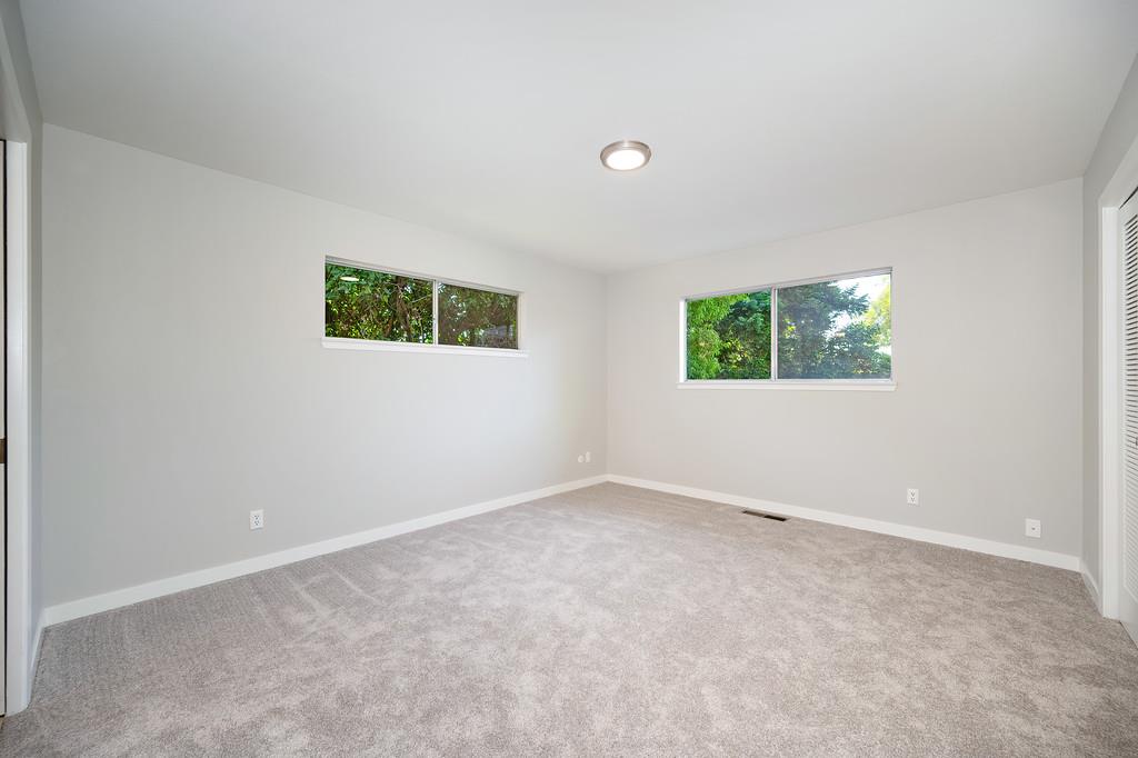 Detail Gallery Image 17 of 42 For 2 Springbrook Cir, Sacramento,  CA 95831 - – Beds | – Baths