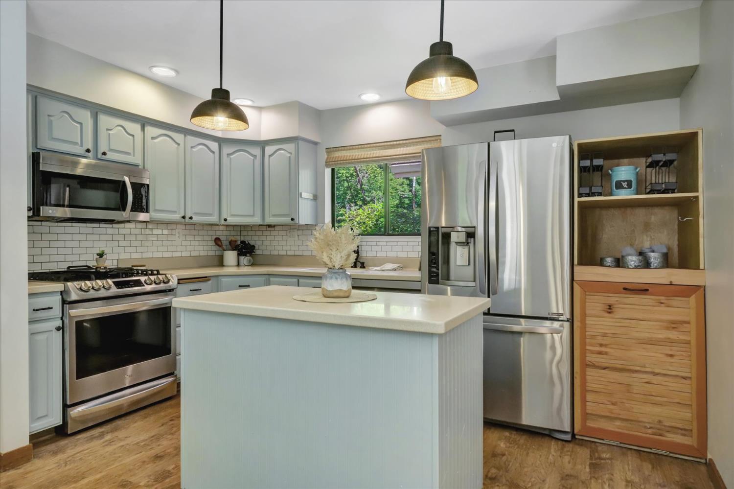 Detail Gallery Image 13 of 90 For 12569 Pasquale Rd, Nevada City,  CA 95959 - 2 Beds | 2 Baths