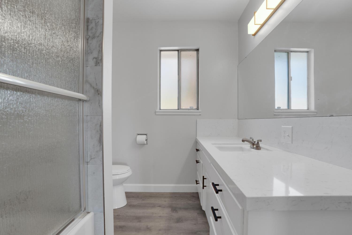 Detail Gallery Image 12 of 42 For 1412 E Glenwood Ave, Turlock,  CA 95380 - 2 Beds | 1/1 Baths