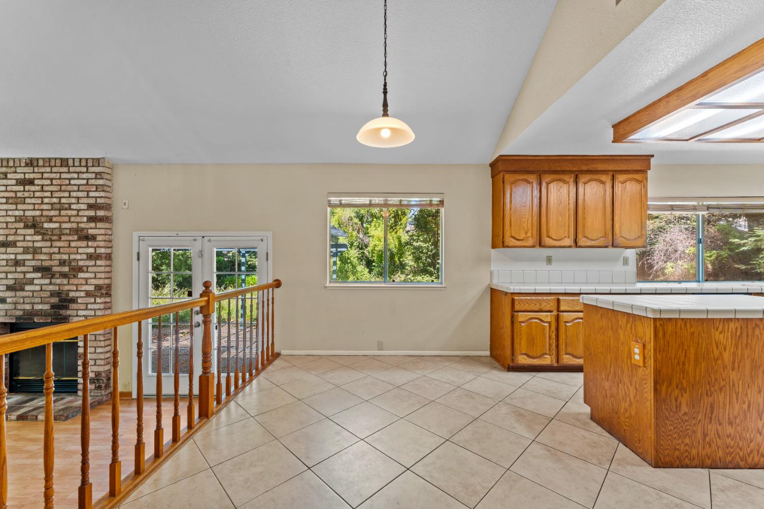 Detail Gallery Image 8 of 26 For 6009 Villa Rosa Way, Elk Grove,  CA 95758 - 4 Beds | 3 Baths