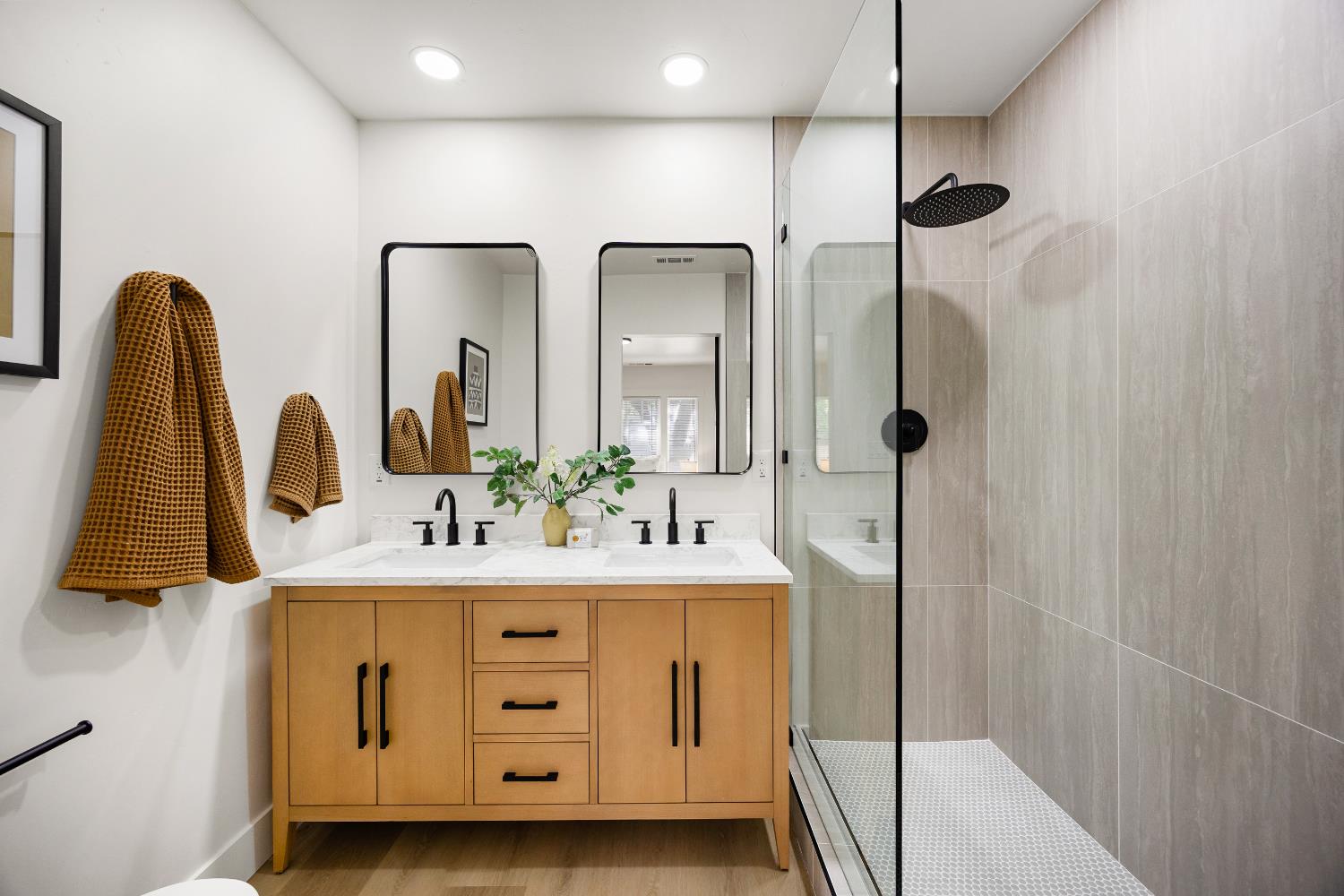 Detail Gallery Image 20 of 55 For 3517 Santa Cruz Way, Sacramento,  CA 95817 - 3 Beds | 3 Baths