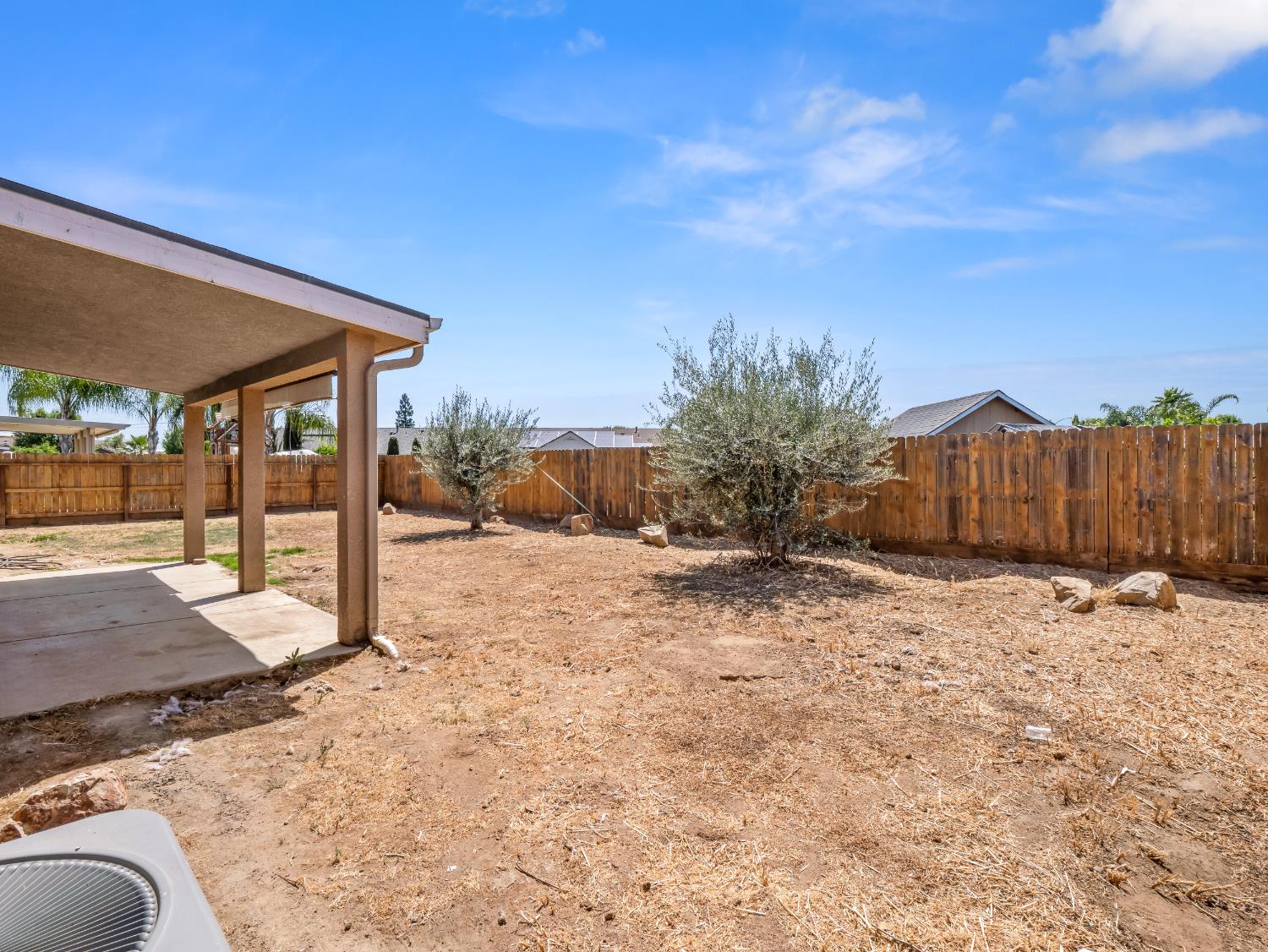 Detail Gallery Image 30 of 34 For 1585 Dallas St, Dinuba,  CA 93618 - 4 Beds | 2 Baths