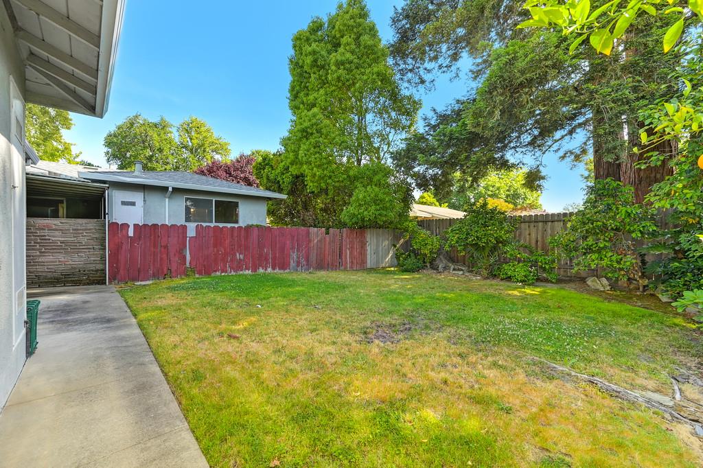Detail Gallery Image 41 of 42 For 2 Springbrook Cir, Sacramento,  CA 95831 - – Beds | – Baths