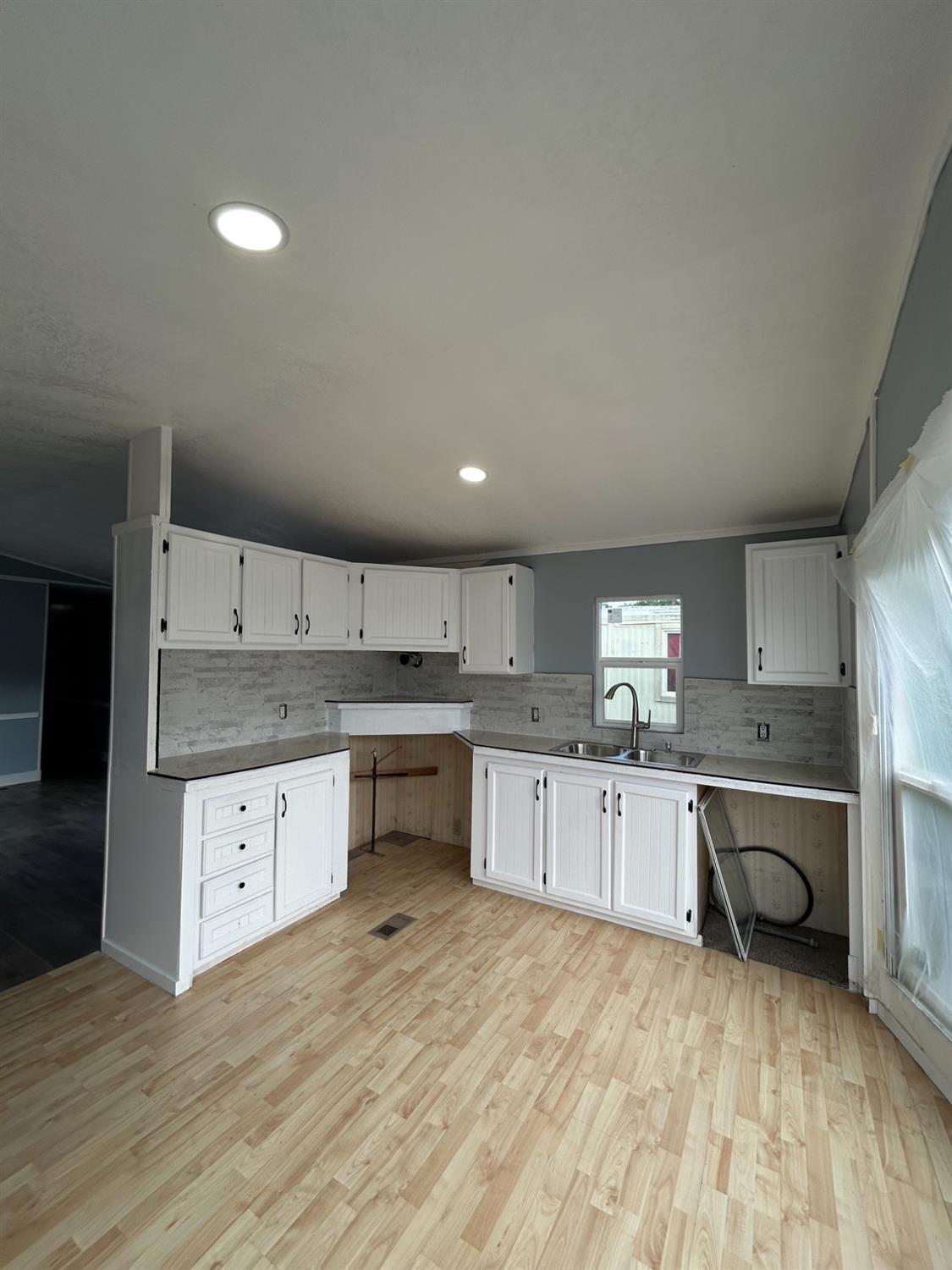 Detail Gallery Image 3 of 12 For 10005 10005 Ketcham Dr. 65, Sacramento,  CA 95827 - 2 Beds | 1 Baths