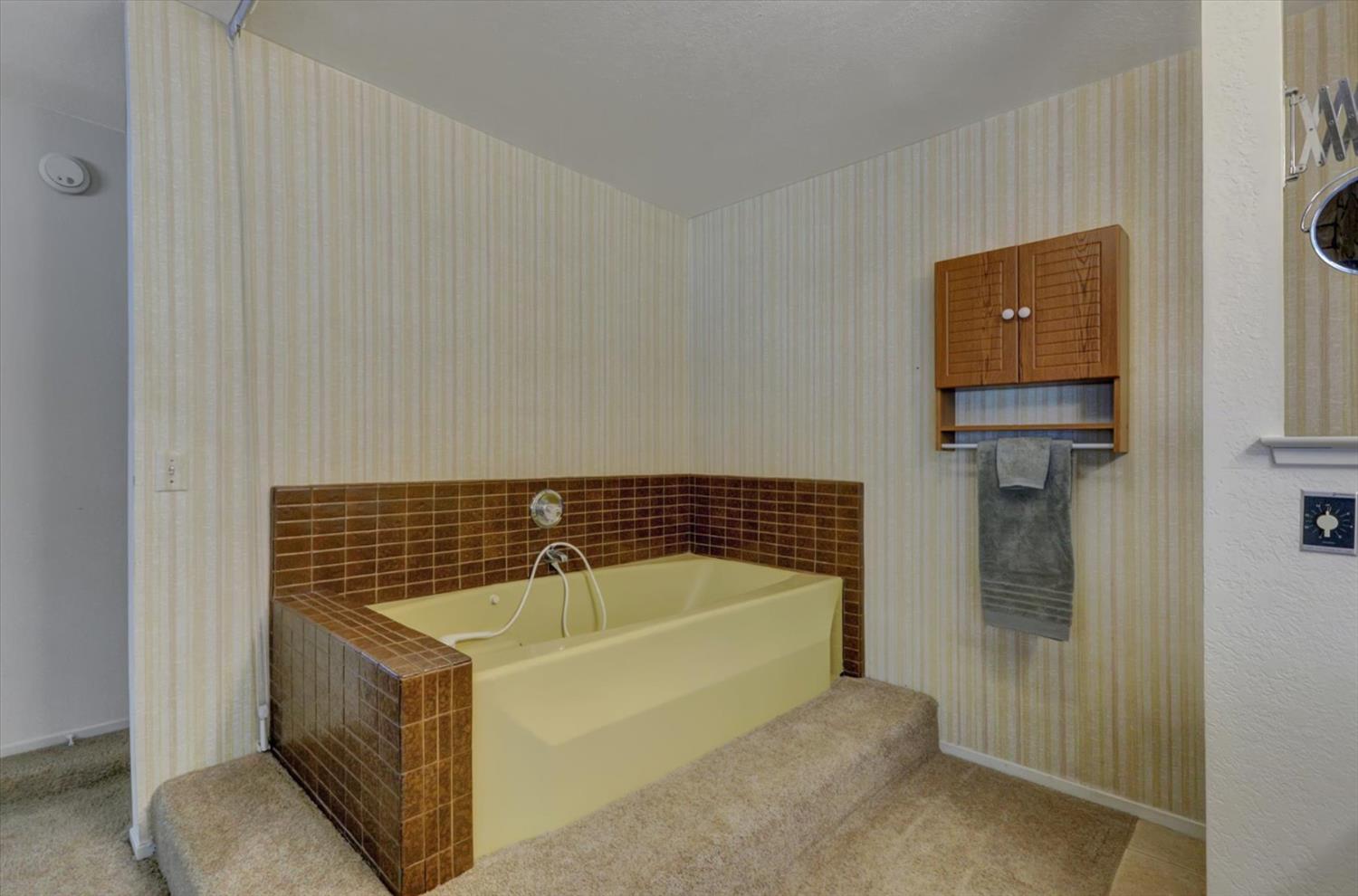 Detail Gallery Image 33 of 98 For 13480 Red Dog Rd, Nevada City,  CA 95959 - 3 Beds | 2/1 Baths