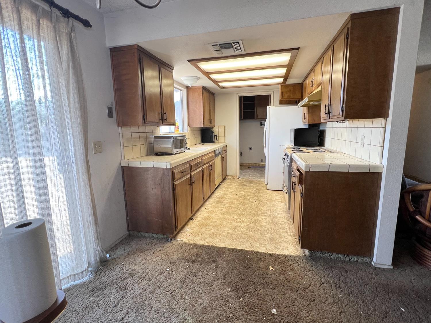 Detail Gallery Image 9 of 44 For 25553 El Vado Dr, Madera,  CA 93638 - 3 Beds | 1/1 Baths