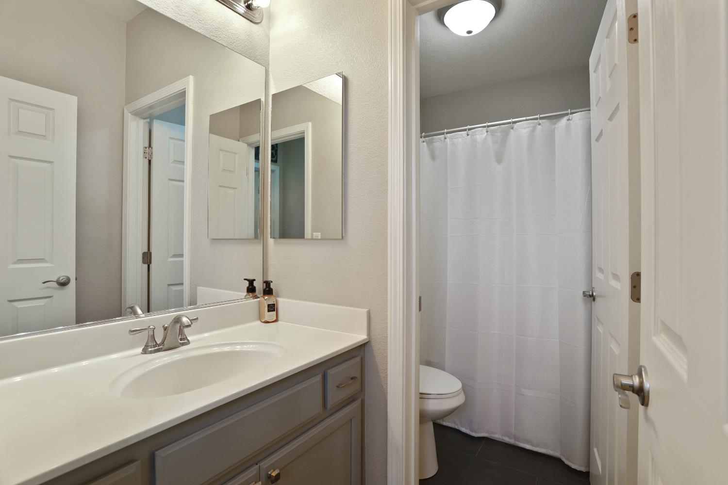 Detail Gallery Image 26 of 39 For 4275 Tropaz Ln, Tracy,  CA 95377 - 3 Beds | 2/1 Baths