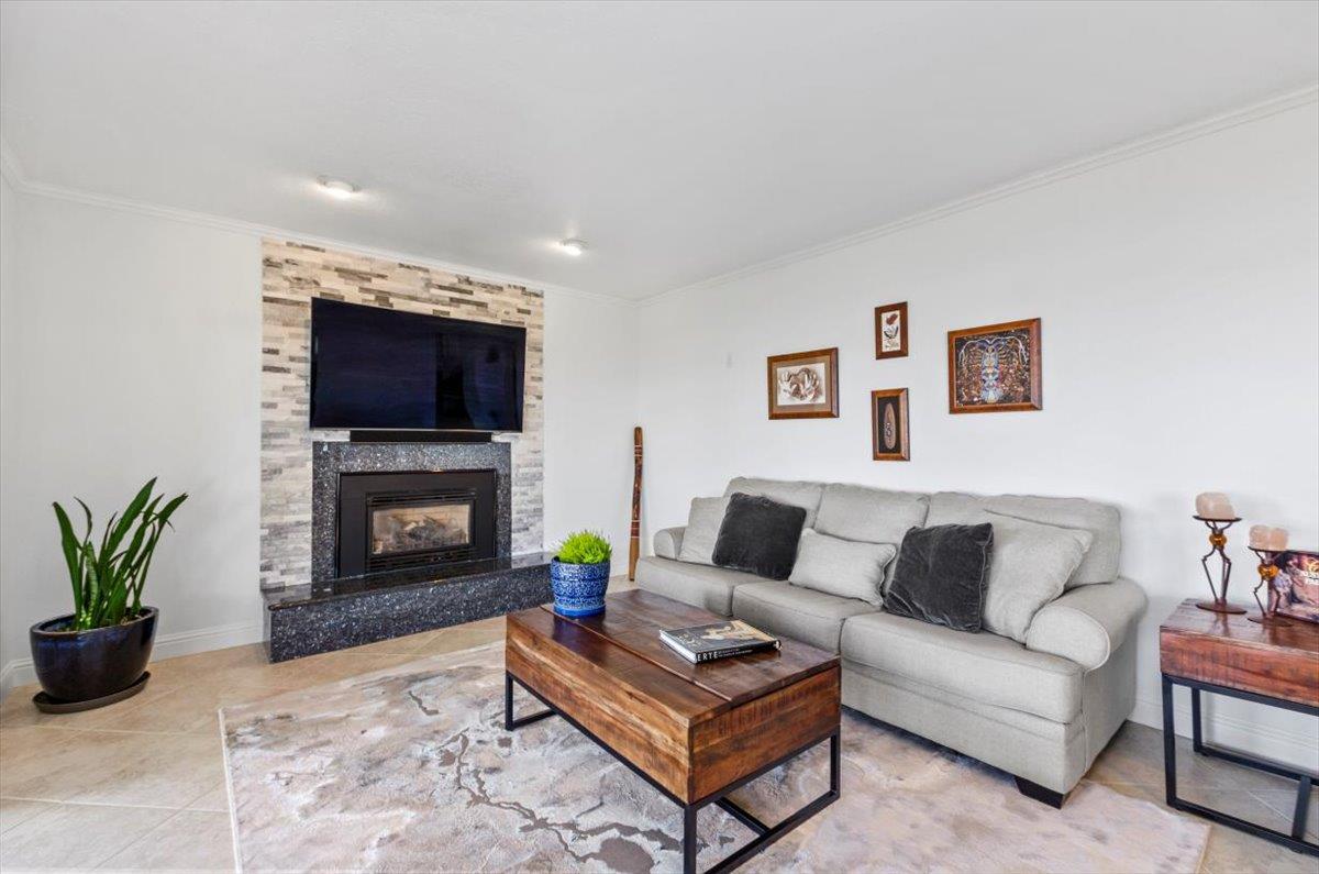 Powers Drive, El Dorado Hills, California image 13
