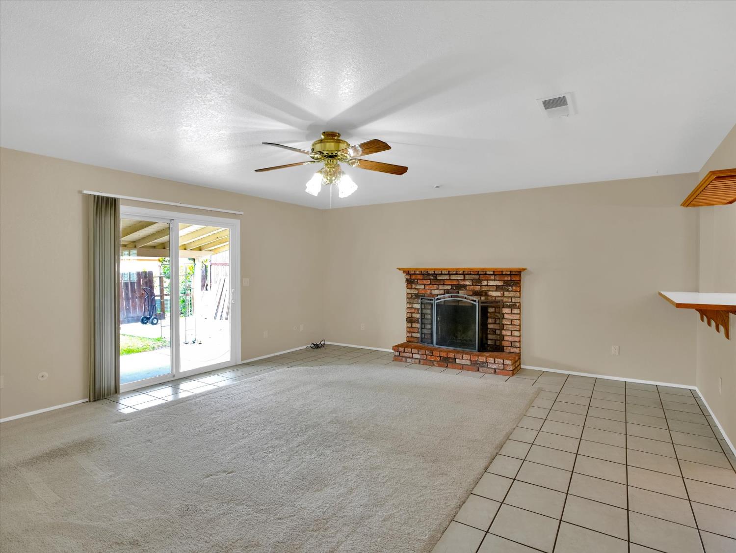 Detail Gallery Image 12 of 36 For 1270 E a St, Oakdale,  CA 95361 - 3 Beds | 2 Baths