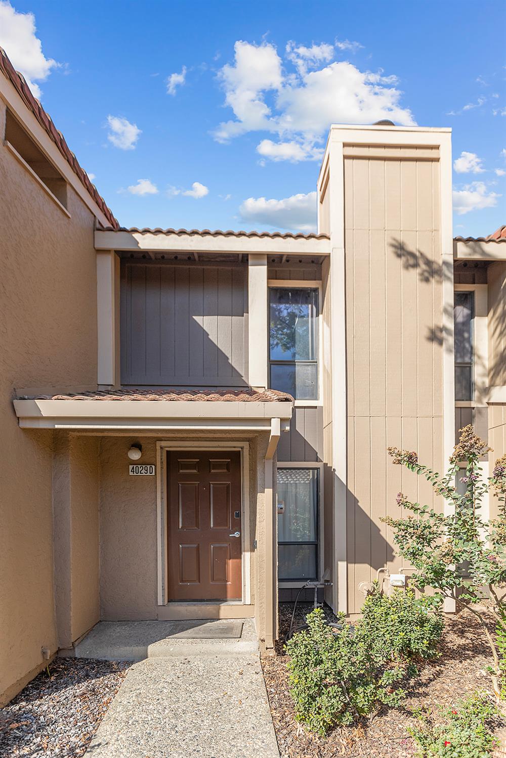 Detail Gallery Image 2 of 32 For 4029 Dale Rd #D,  Modesto,  CA 95356 - 2 Beds | 2/1 Baths
