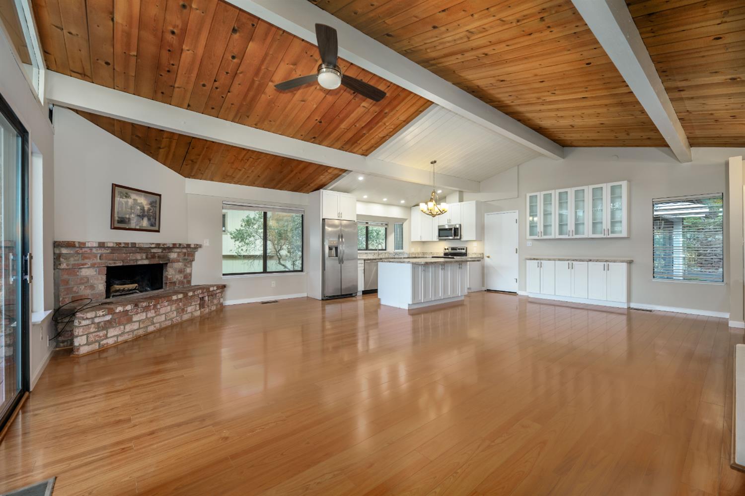 Detail Gallery Image 18 of 75 For 12540 Lake Wildwood Drive, Penn Valley,  CA 95946 - 4 Beds | 2 Baths