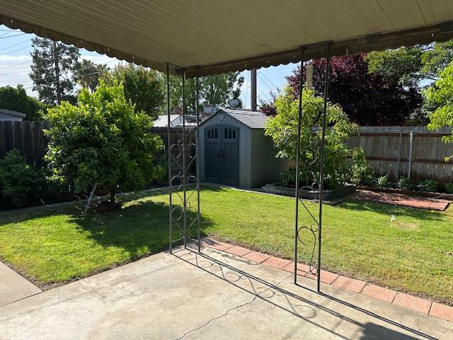 Detail Gallery Image 61 of 77 For 820 Park St, Lodi,  CA 95240 - 3 Beds | 2 Baths